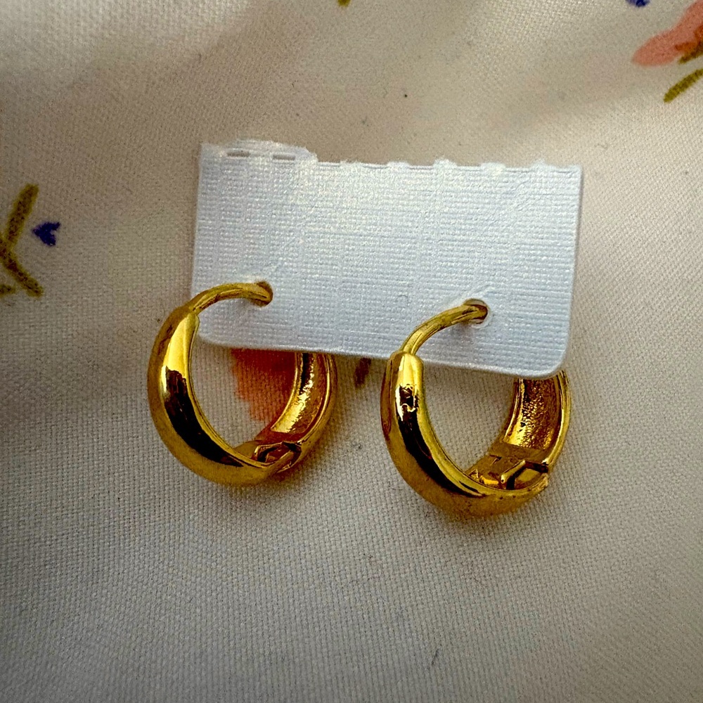 Titanium Gold Small Huggie Hoop Earrings women, girls - Picture 7 of 11